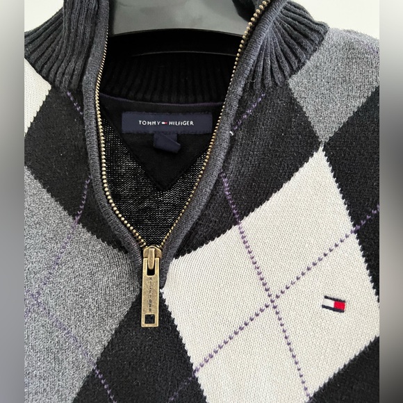 Tommy Hilfiger Checkered Black Long Sleeve Top - Picture 2 of 4